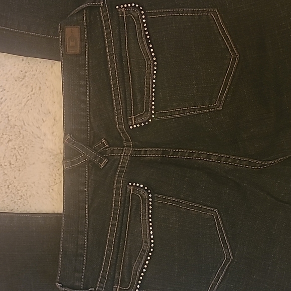 Stunning DKNY Jeans - Picture 3 of 11